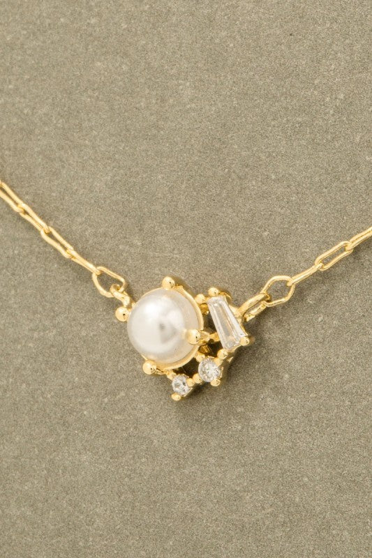 Dainty Pearl & Gems Pendant Necklace