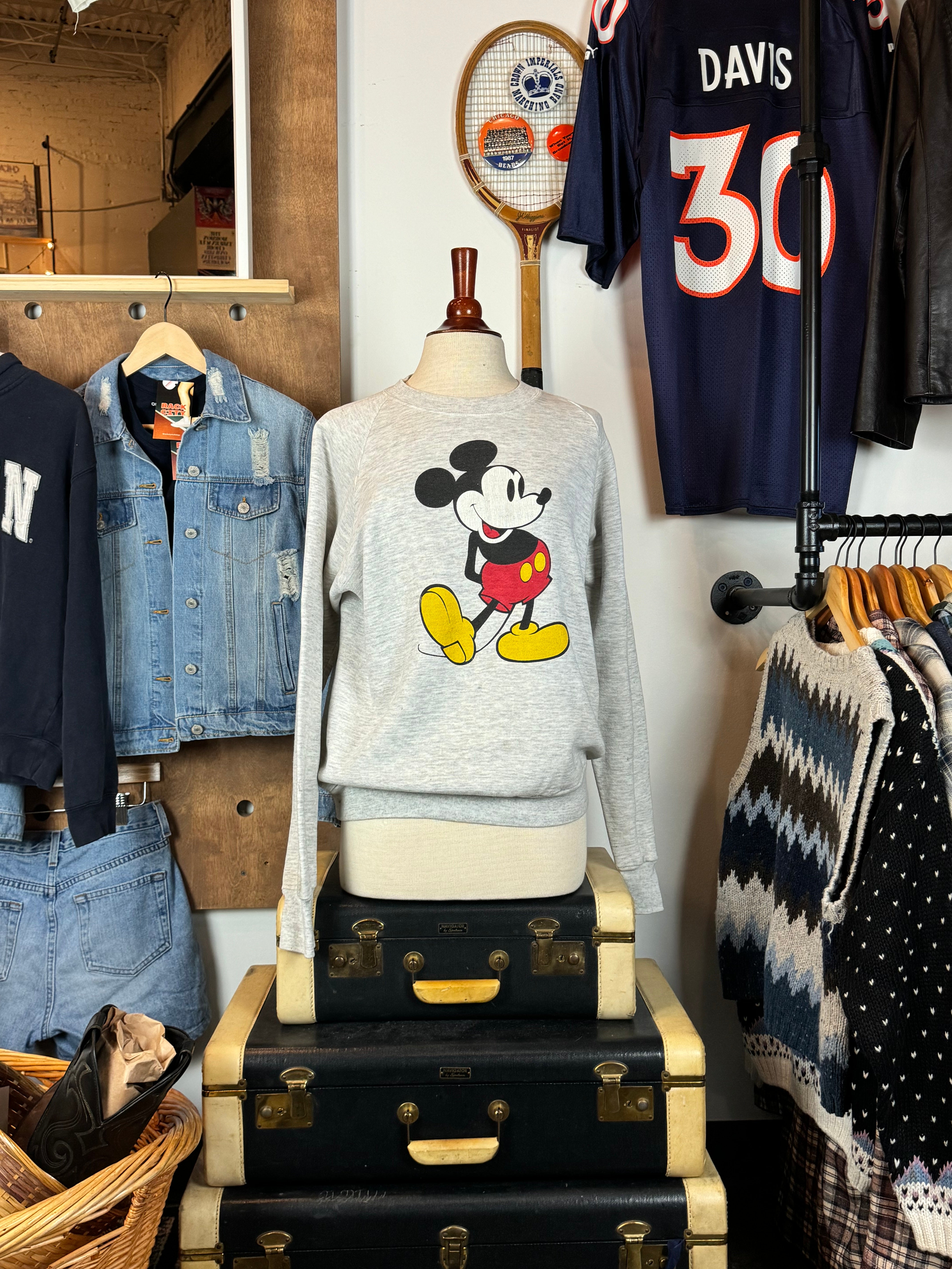 VINTAGE MICKEY CREWNECK (S)
