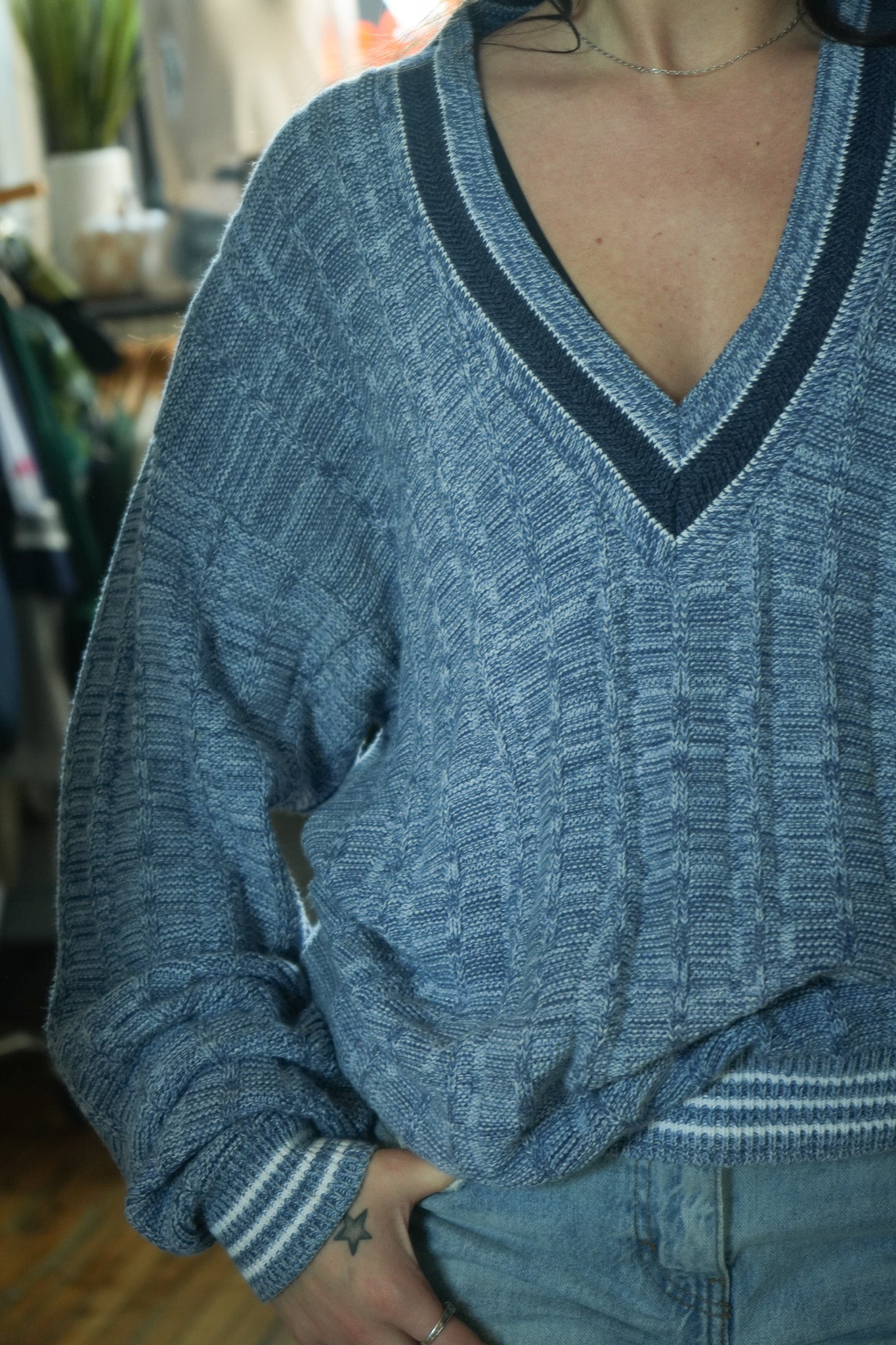 Retro Grandpa Knit – Vintage Jantzen V-Neck Sweater (L, Blue)