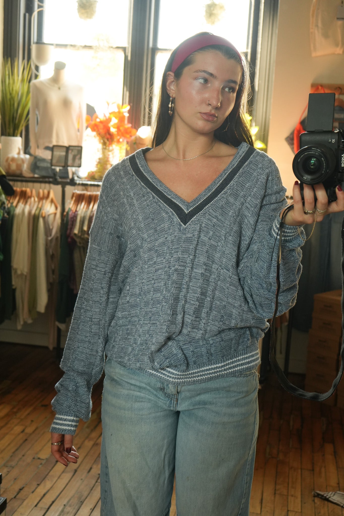 Retro Grandpa Knit – Vintage Jantzen V-Neck Sweater (L, Blue)