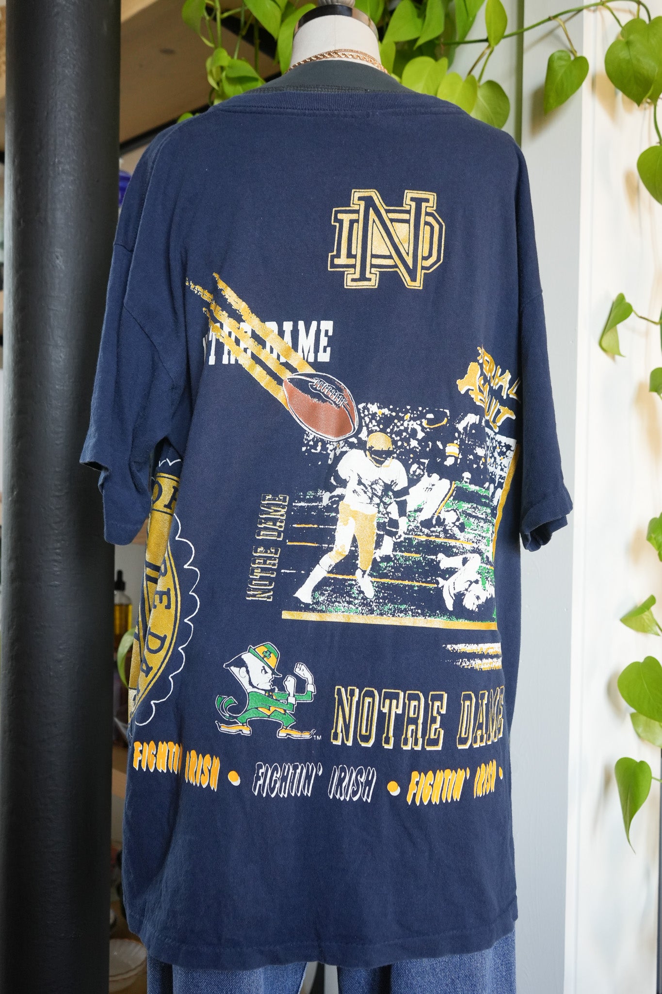 Vintage Glory – 90s Notre Dame Fighting Irish Tee (XL)