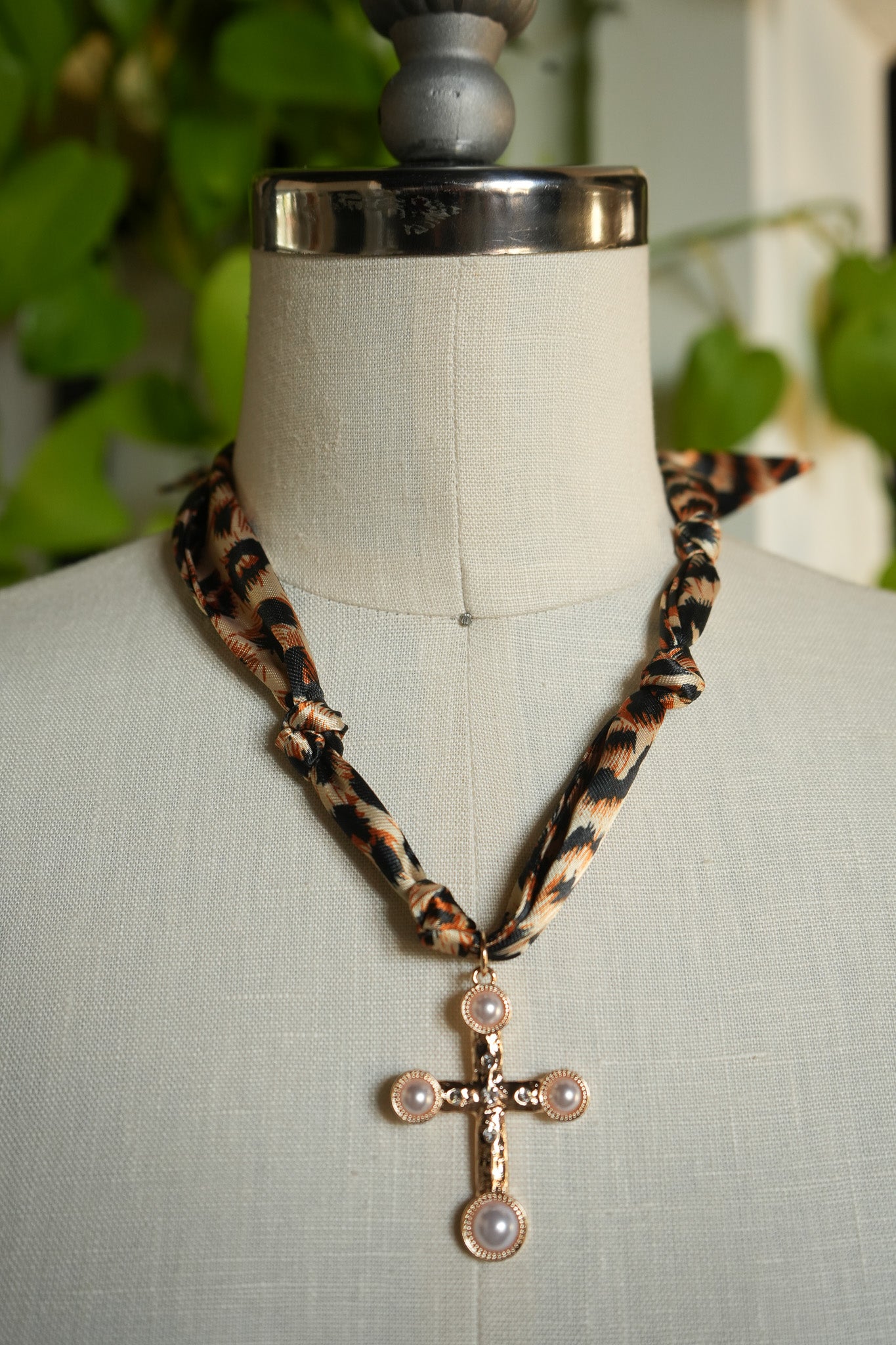 Knotted Scarf Necklace in Chic