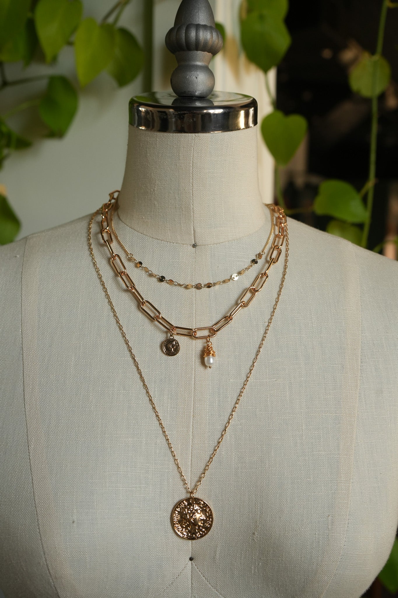 The Isla Necklace
