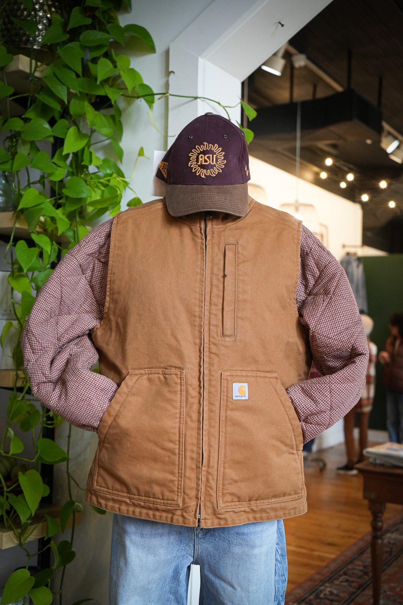Vintage Carhartt Camel Women's Vest (M)
