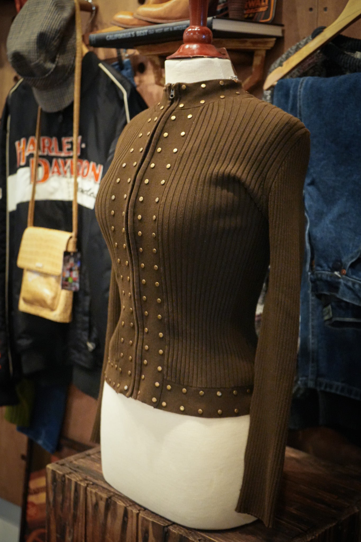 Vintage Ribbed Sweater with Brass Stud Details – Chocolate Brown (M)