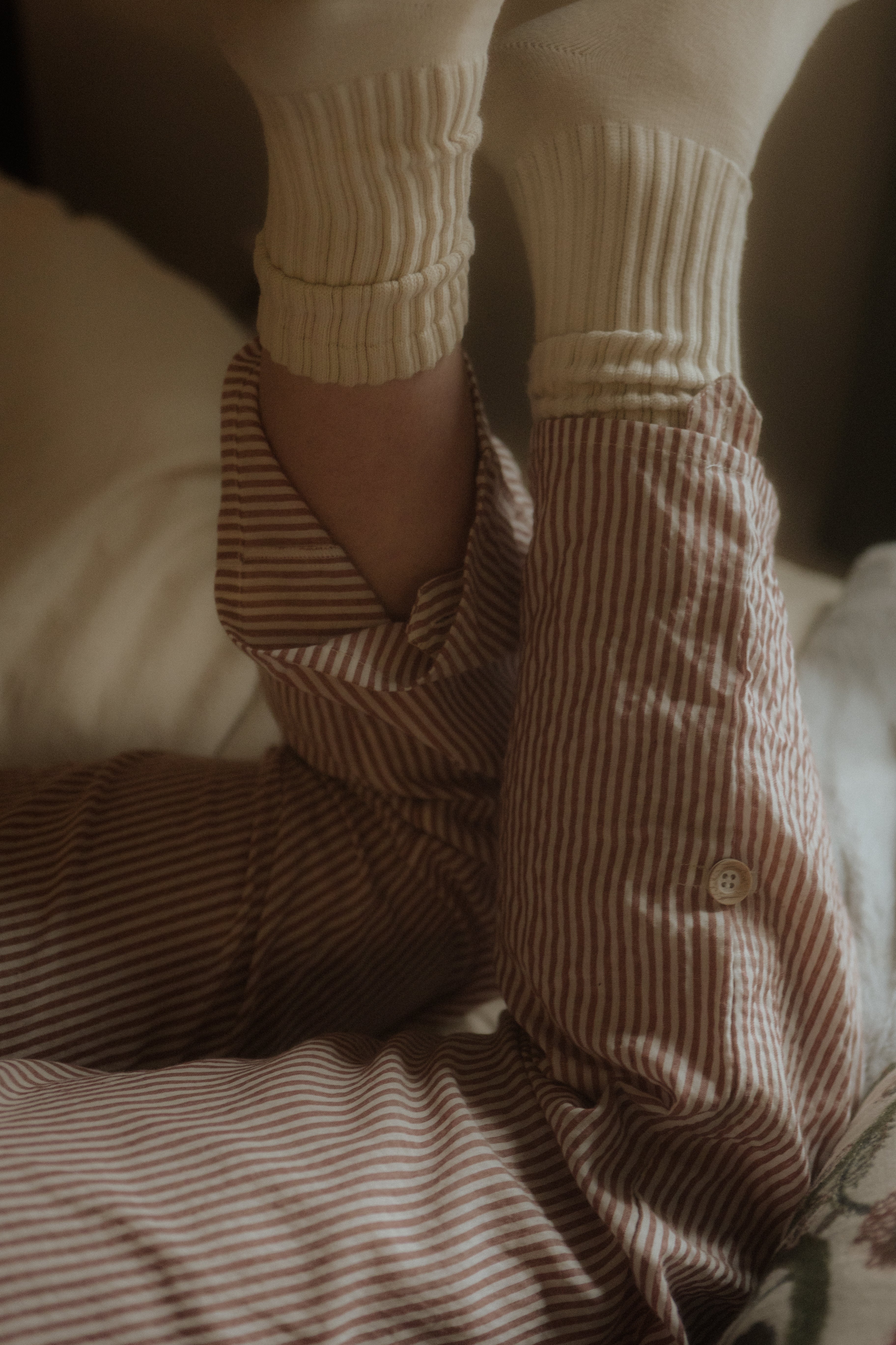 Rolled Hem Stripe Elastic Waist Pants in Vintage Red